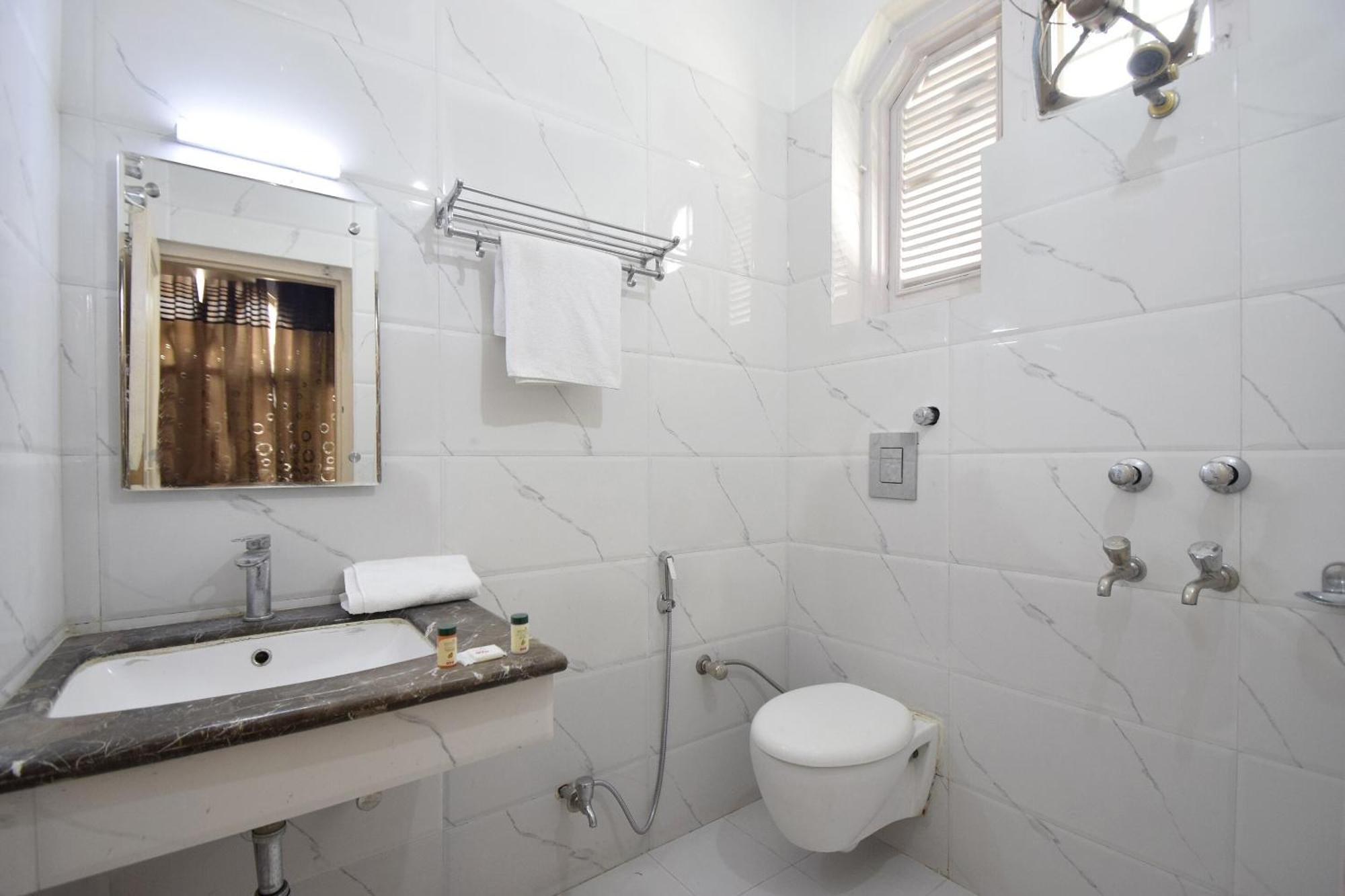 OYO 12841 Hotel Maa Residency Jammu Exterior foto
